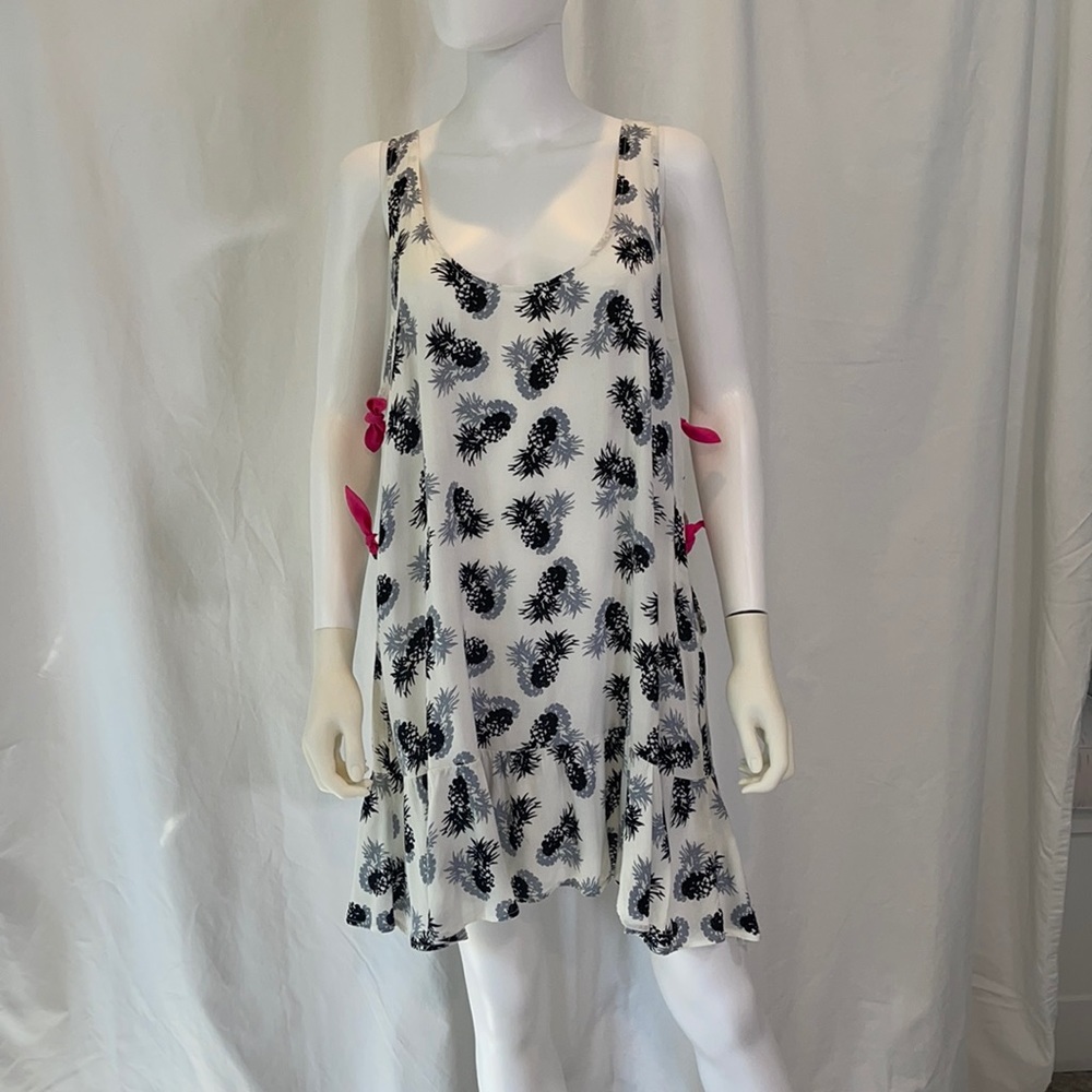 Solitaire swimsuit cover